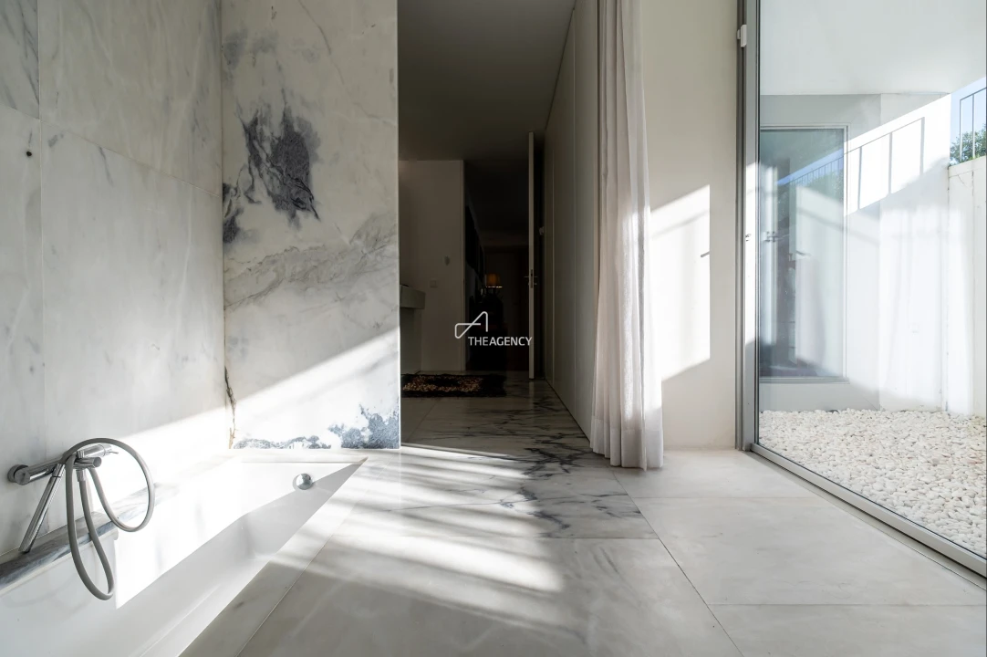 Moradia T6 para Venda em Carnaxide e Queijas Foto 39