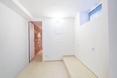 Moradia T3 para Venda em Lordelo do Ouro e Massarelos