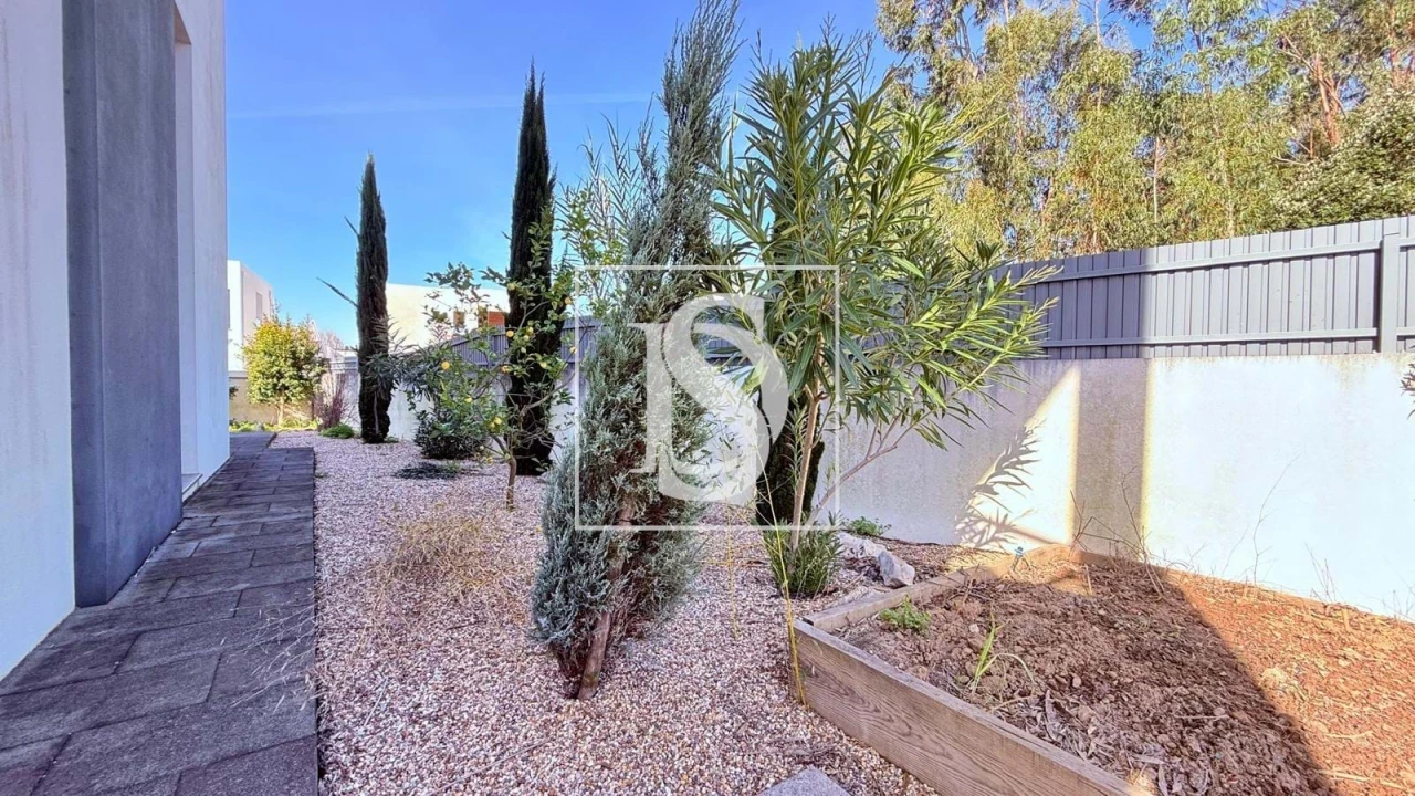 Moradia T5 para Venda em Nossa Sra de Fatima Foto 10