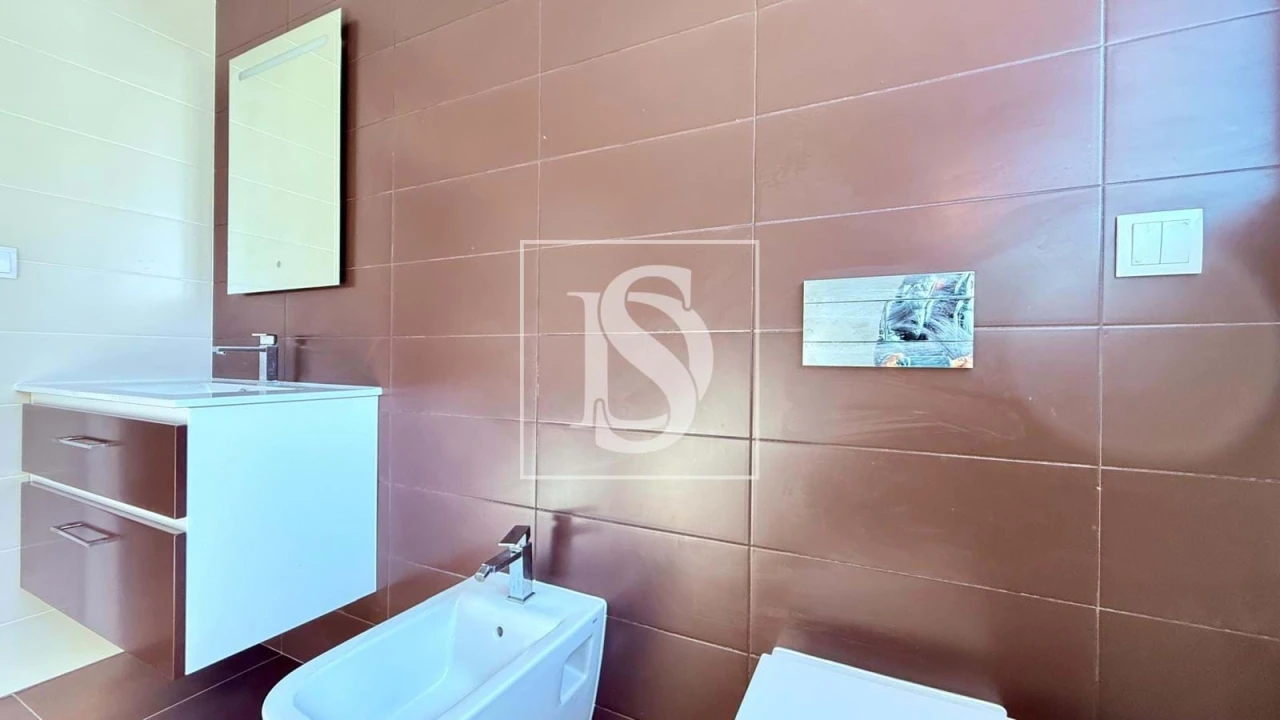 Moradia T5 para Venda em Nossa Sra de Fatima Foto 39