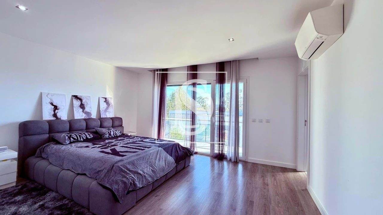 Moradia T5 para Venda em Nossa Sra de Fatima Foto 36