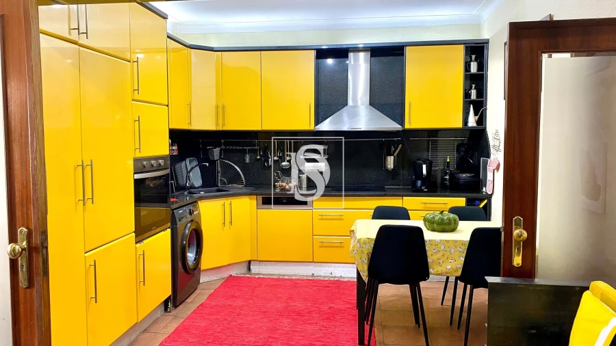 Moradia T4 para Venda em Rio Tinto Foto 12