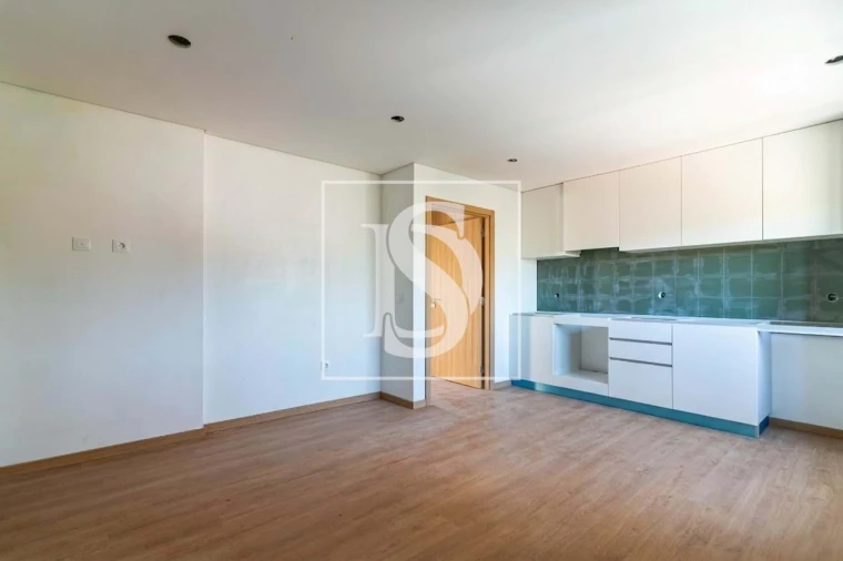 Apartamento T1 para Venda em Infias Foto 3