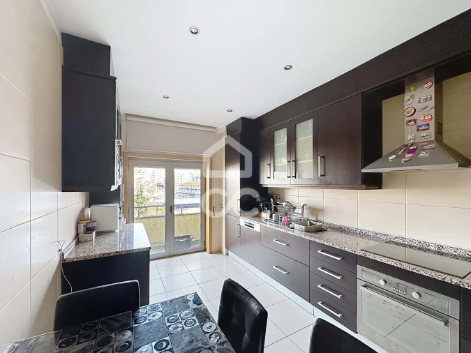 Apartamento T3 para Venda em Santa Maria Maior Foto 2