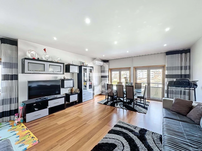 Apartamento T3 para Venda em Santa Maria Maior Foto 1