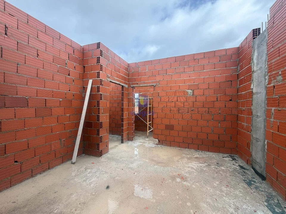 Moradia T3 para Venda em Salir de Matos Foto 18