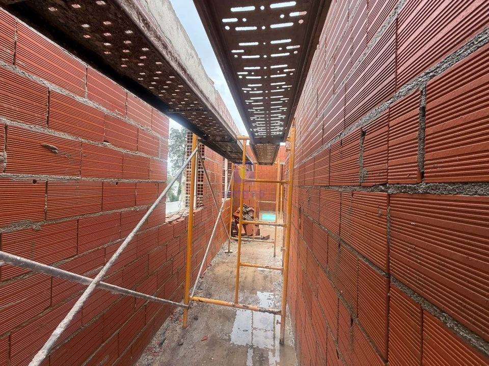 Moradia T3 para Venda em Salir de Matos Foto 14