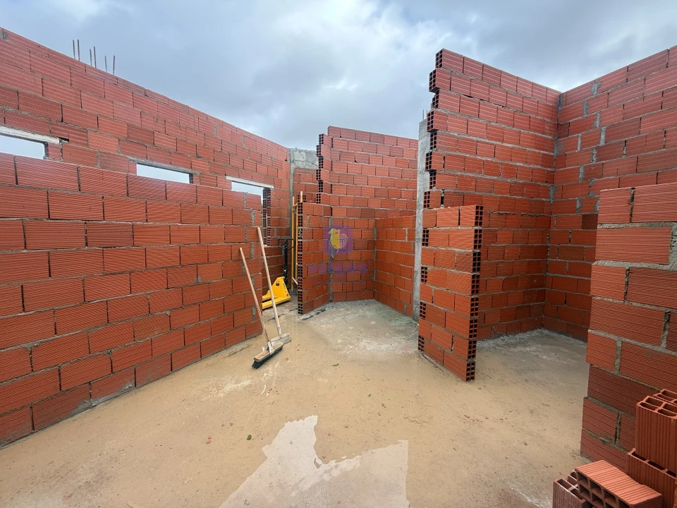 Moradia T3 para Venda em Salir de Matos Foto 17