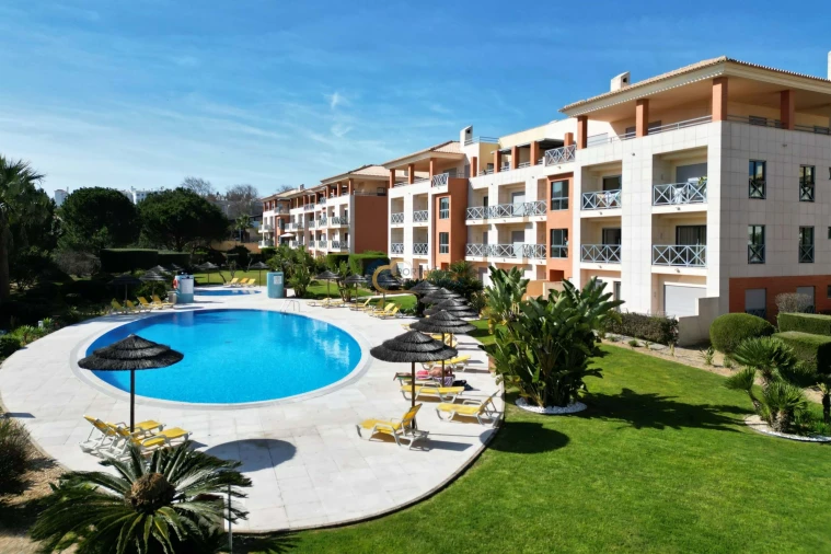 Apartamento T2 para Venda em Albufeira e Olhos de Água Foto 1