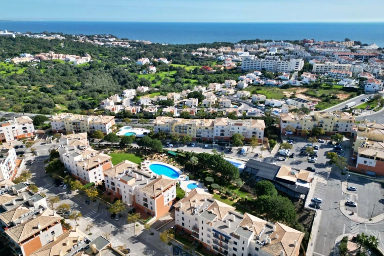 Apartamento T2 para Venda em Albufeira e Olhos de Água Foto 26