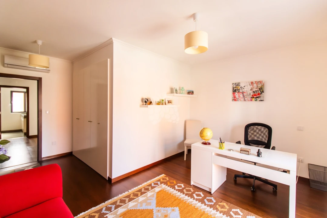 Apartamento T4 para Venda em Cascais e Estoril Foto 30