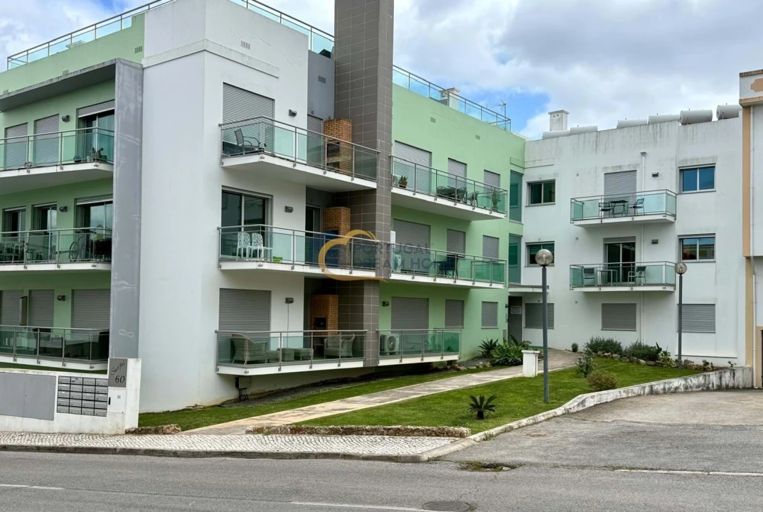 Apartamento T2 para Venda em Albufeira e Olhos de Água Foto 2