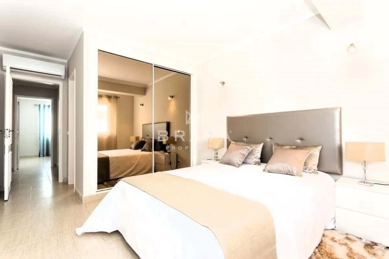 Apartamento T2 para Venda em Quarteira Foto 13