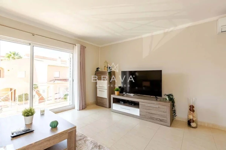 Apartamento T2 para Venda em Quarteira Foto 5