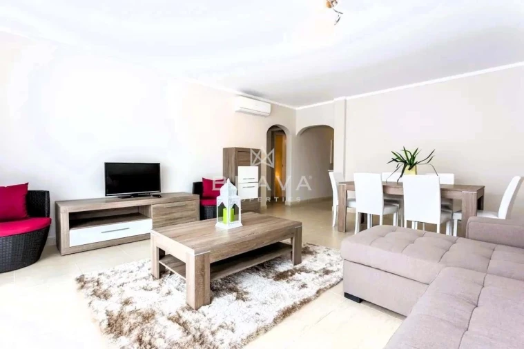 Apartamento T2 para Venda em Quarteira Foto 6