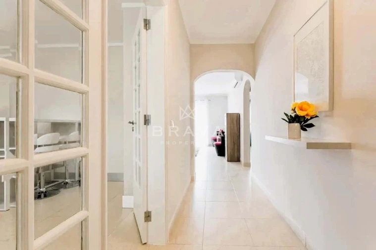 Apartamento T2 para Venda em Quarteira Foto 9