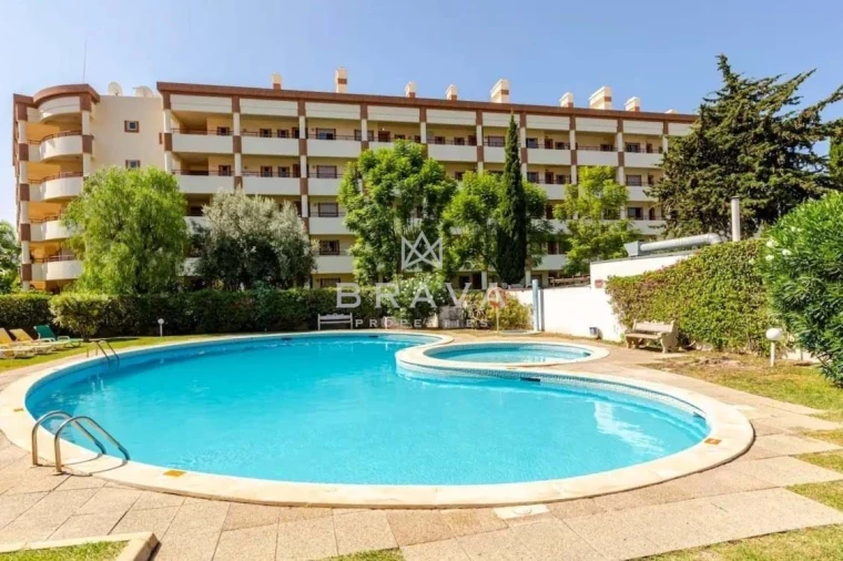 Apartamento T2 para Venda em Quarteira Foto 18