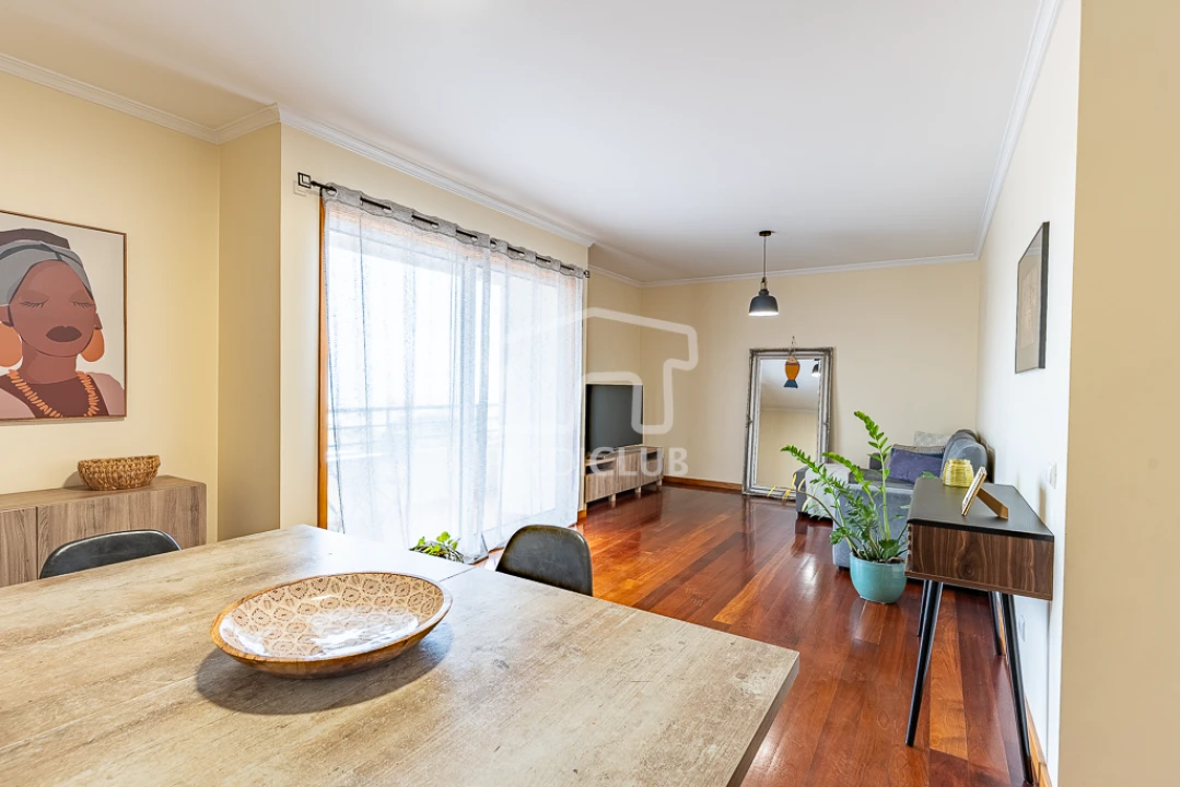 Apartamento T2 para Venda em Caniço Foto 10