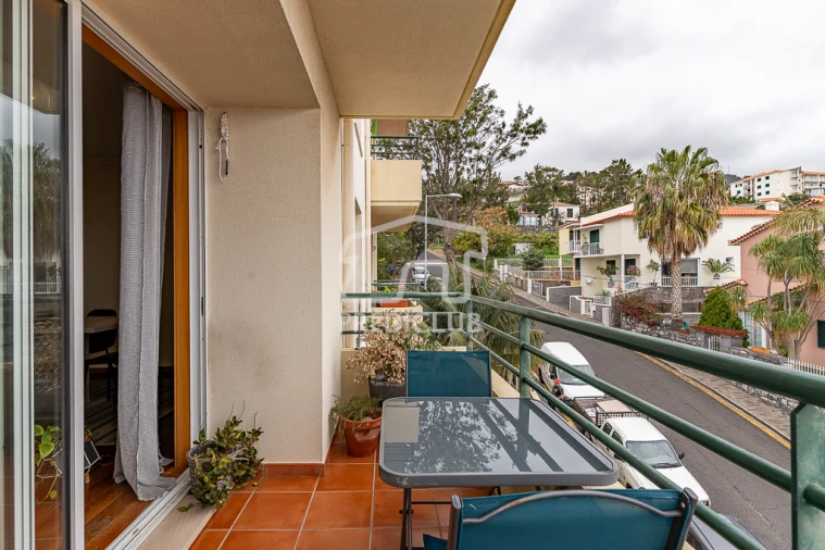 Apartamento T2 para Venda em Caniço Foto 8