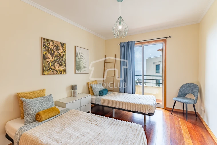 Apartamento T2 para Venda em Caniço Foto 14