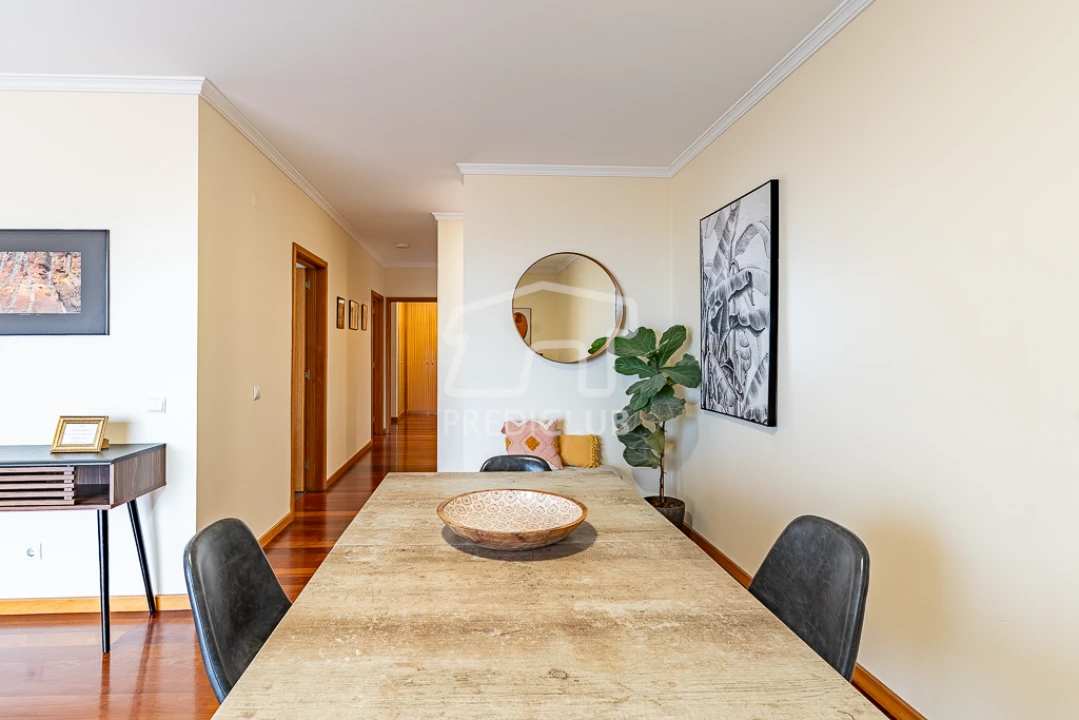 Apartamento T2 para Venda em Caniço Foto 4
