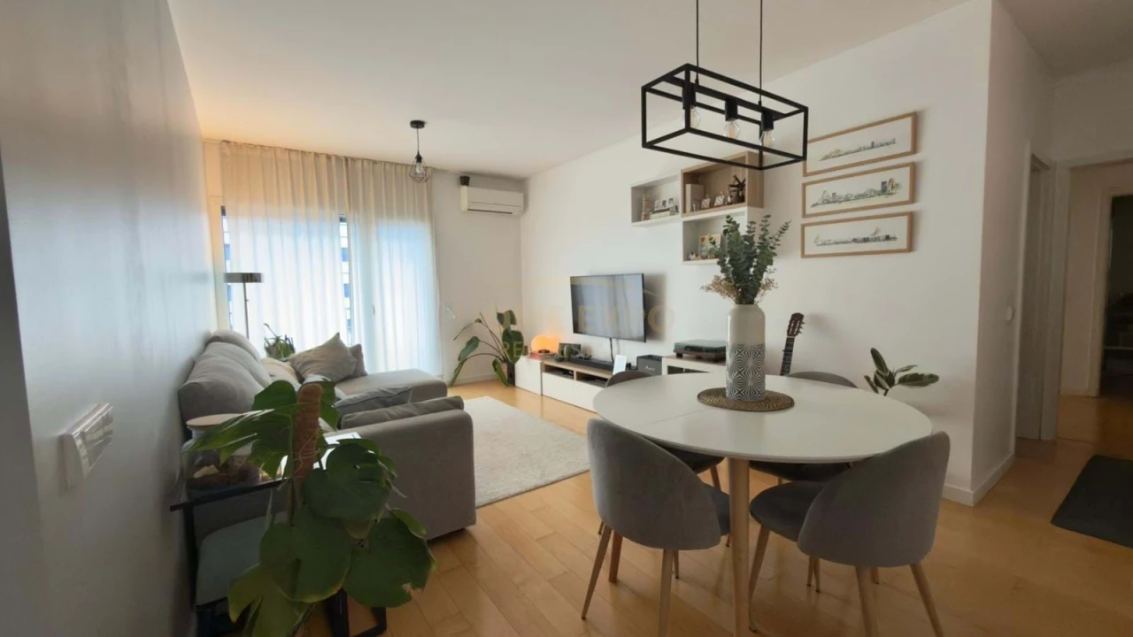 Apartamento T2 para Venda em Parque das Nações Foto 8