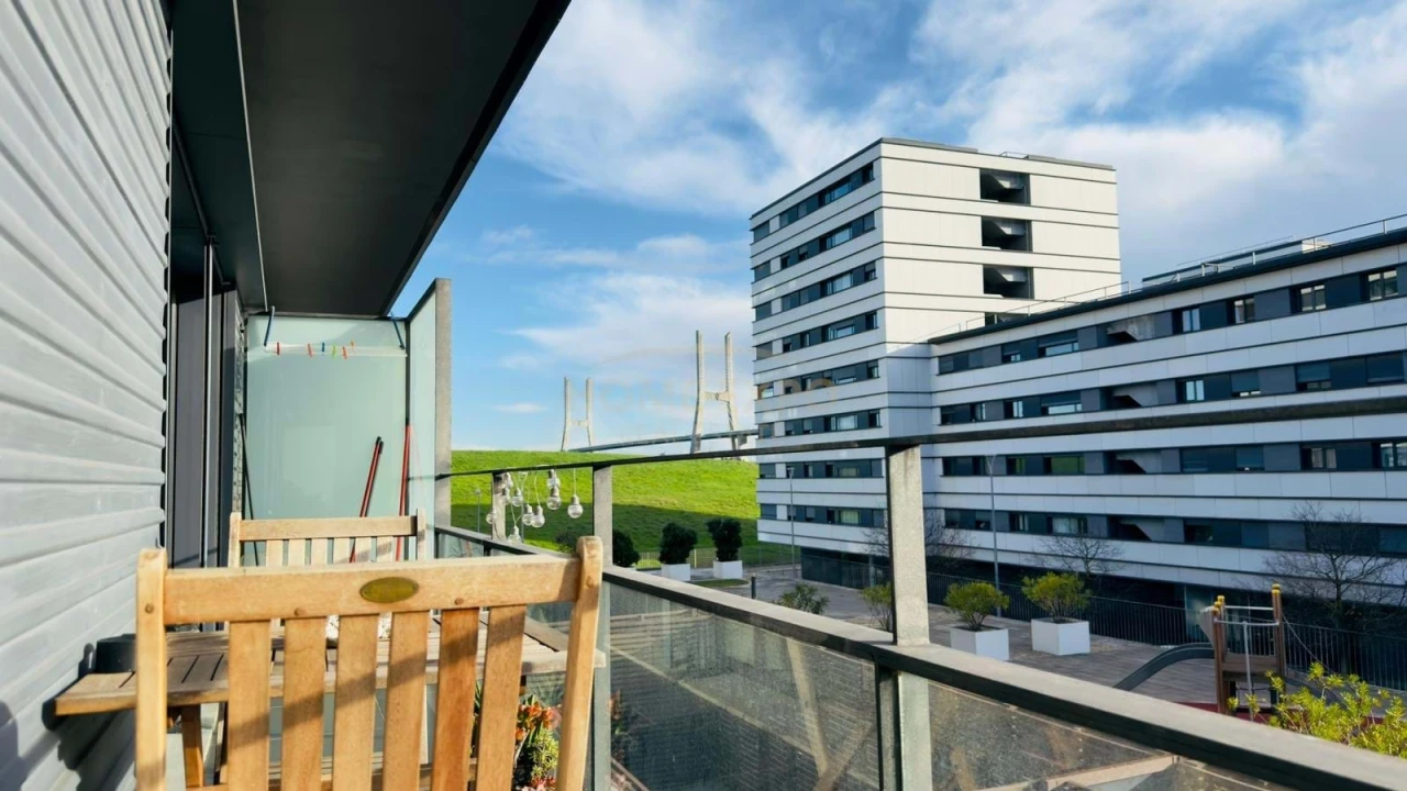 Apartamento T2 para Venda em Parque das Nações Foto 4