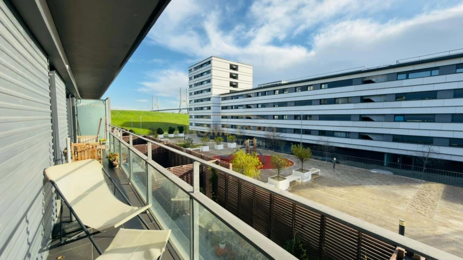 Apartamento T2 para Venda em Parque das Nações Foto 5