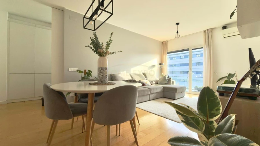 Apartamento T2 para Venda em Parque das Nações Foto 2