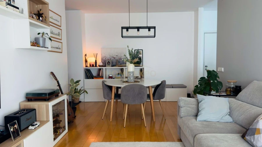 Apartamento T2 para Venda em Parque das Nações Foto 7