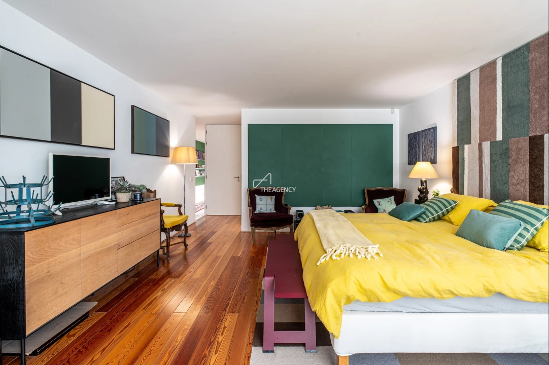 Moradia T6 para Venda em Carnaxide e Queijas Foto 37