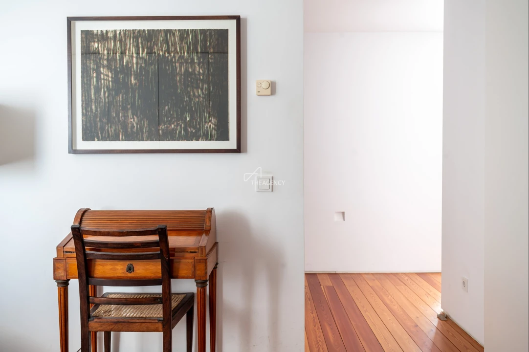 Moradia T6 para Venda em Carnaxide e Queijas Foto 16