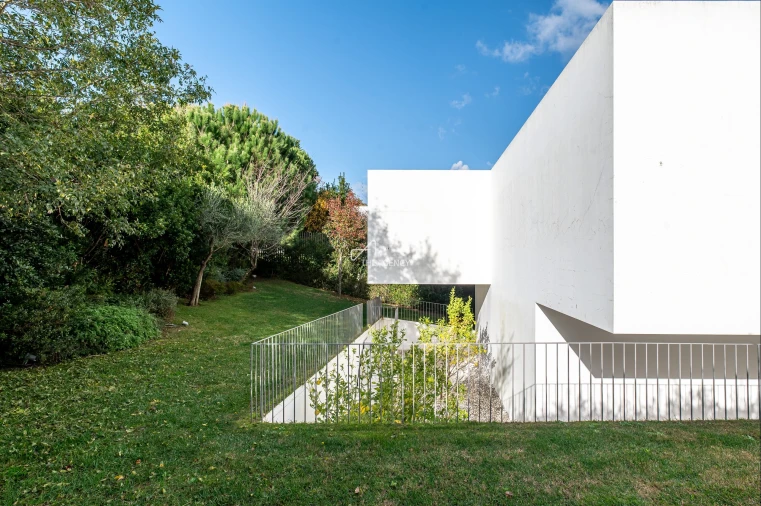 Moradia T6 para Venda em Carnaxide e Queijas Foto 62