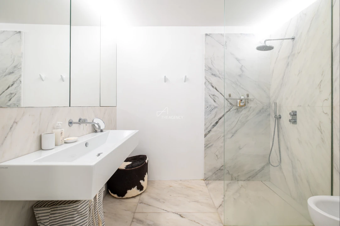 Moradia T6 para Venda em Carnaxide e Queijas Foto 43