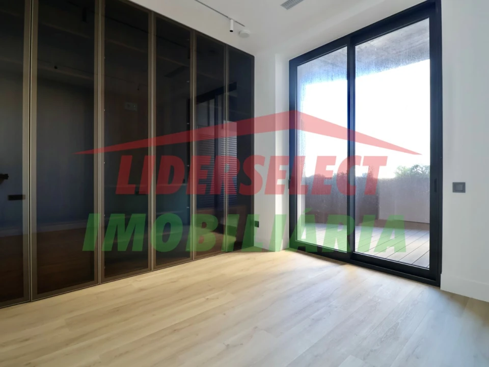 Apartamento T2 para Venda em Lourinhã e Atalaia Foto 17