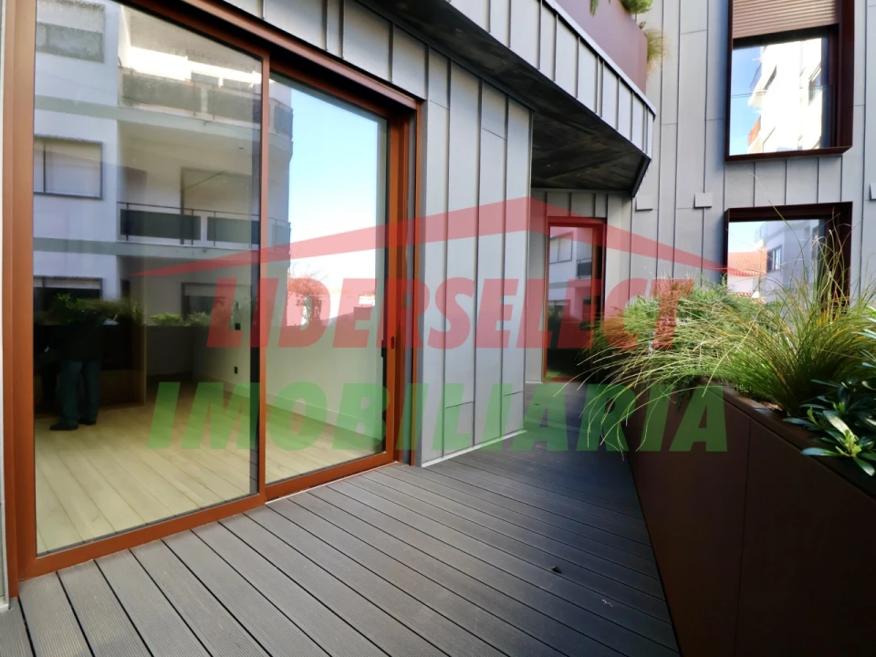 Apartamento T2 para Venda em Lourinhã e Atalaia Foto 26