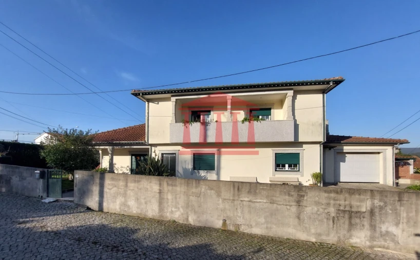 Moradia T4 para Venda em Palme Foto 3