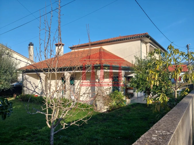 Moradia T4 para Venda em Palme Foto 4