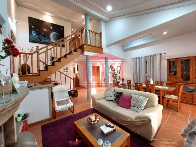 Moradia T4 para Venda em Palme Foto 10