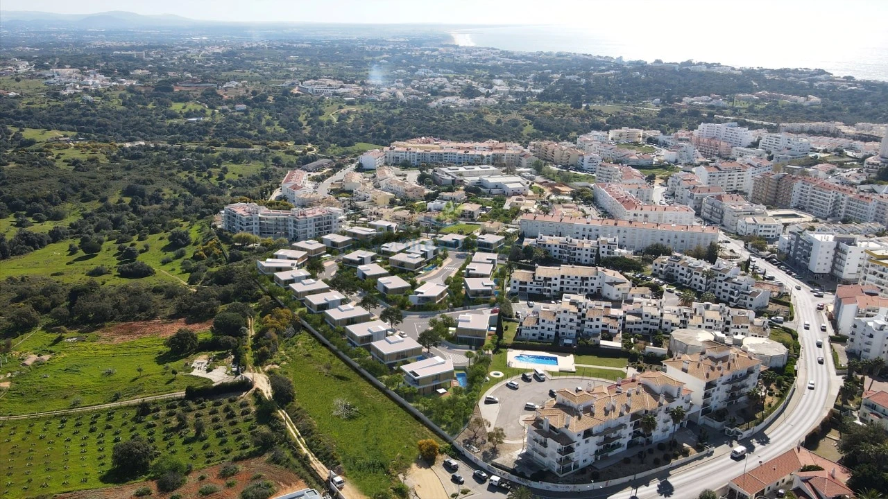 Terreno para Venda em Albufeira e Olhos de Água Foto 10