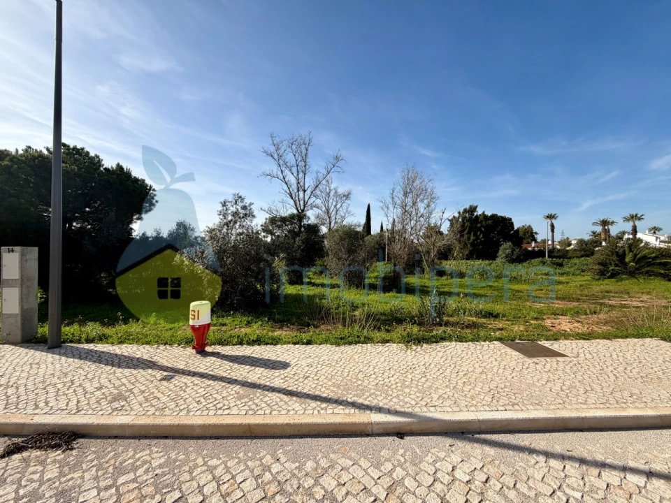 Terreno para Venda em Quarteira Foto 7