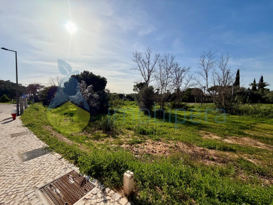 Terreno para Venda em Quarteira Foto 8