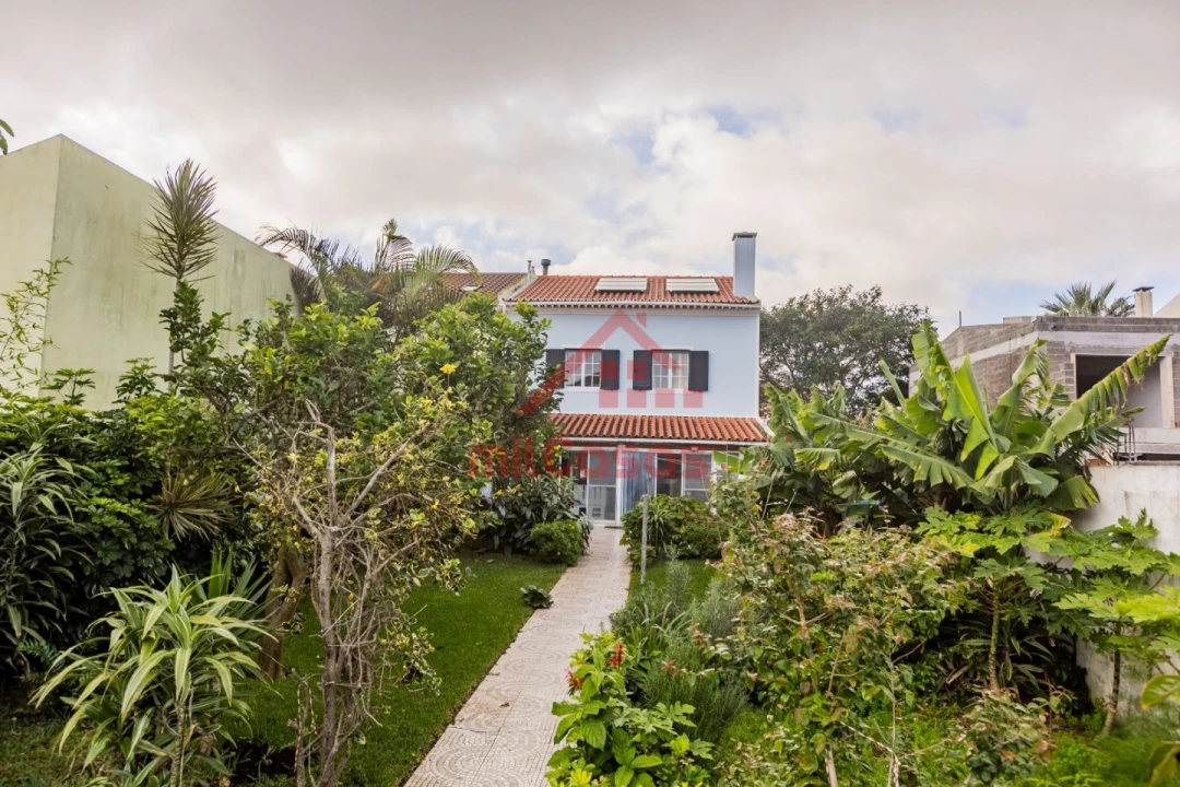 Moradia T4 para Venda em Rosto do Cão (Livramento) Foto 8