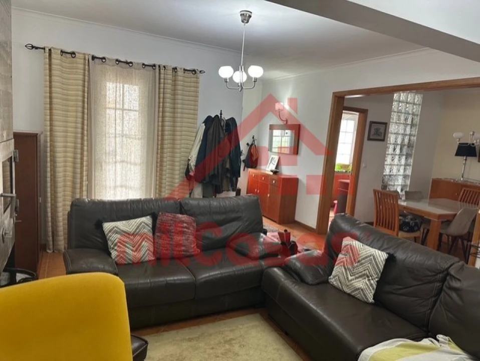 Moradia T4 para Venda em Rosto do Cão (Livramento) Foto 13