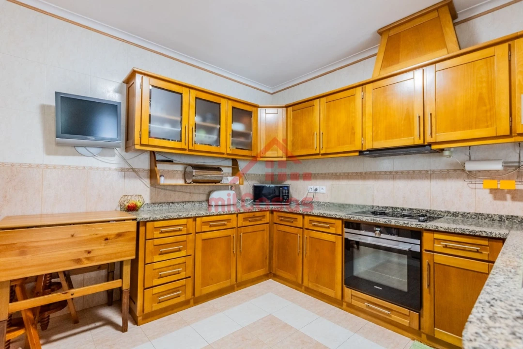 Moradia T4 para Venda em Rosto do Cão (Livramento) Foto 21