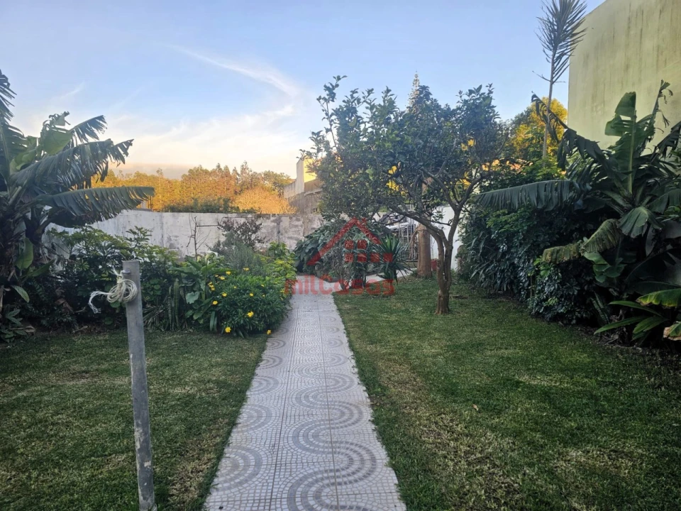 Moradia T4 para Venda em Rosto do Cão (Livramento) Foto 5