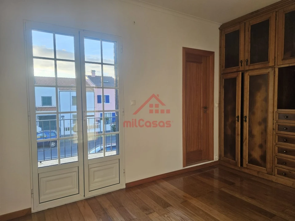 Moradia T4 para Venda em Rosto do Cão (Livramento) Foto 23