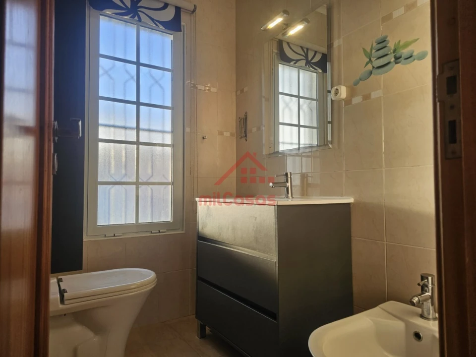 Moradia T4 para Venda em Rosto do Cão (Livramento) Foto 24