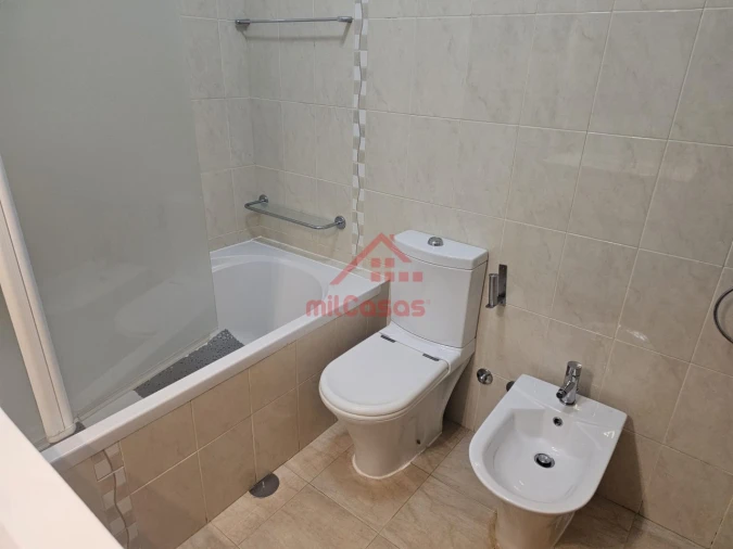 Moradia T4 para Venda em Rosto do Cão (Livramento) Foto 33