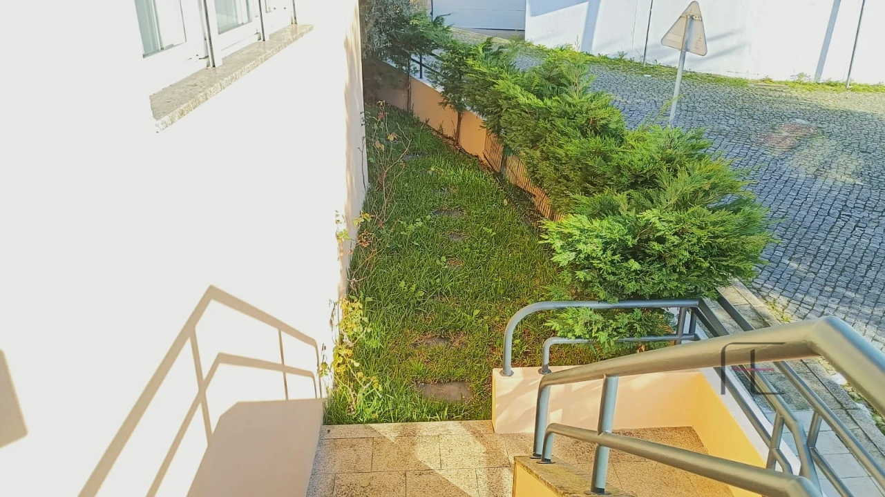 Moradia T3 para Venda em Alfena Foto 4